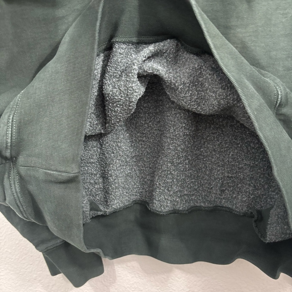 Brandy Melville John Galt Green Crewneck Sweater New York Baggy Oversized Casual - Picture 11 of 14